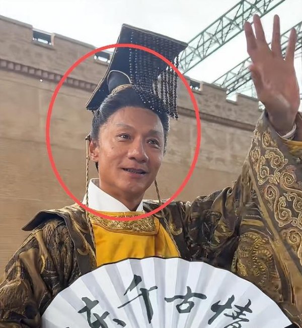 财富家 从荧幕男神到景区李世民，他比肩刘德华却为何落差如此大？